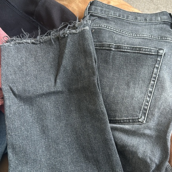 EVERLANE The Cheeky Bootcut Jean In Black - Picture 5 of 5